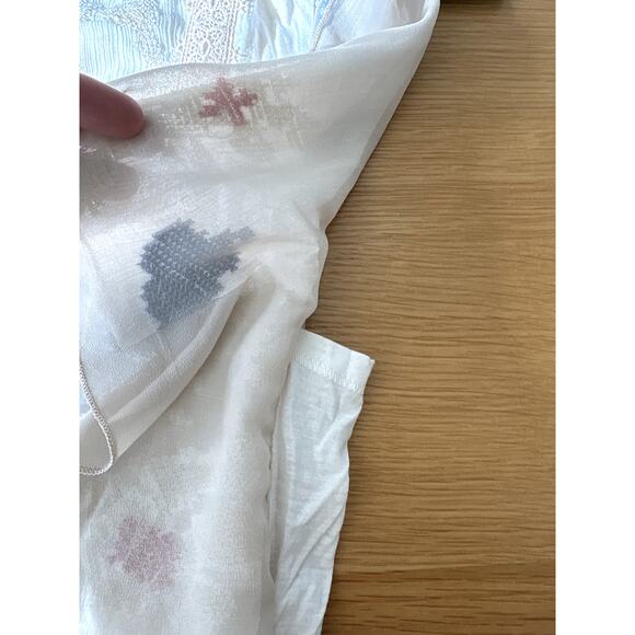 TINY Anthropologie Embroidered Flutter Sleeve Top Cross Stitch Floral Cream M - Picture 6 of 9